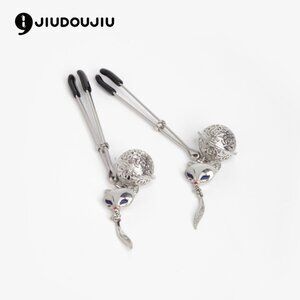 Fox Head Nipple Clamps